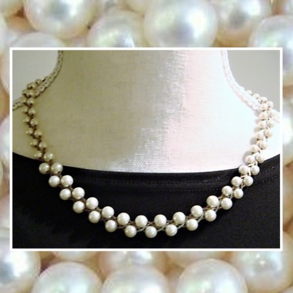 Jewelry - Vintage Faux Pearl necklace.